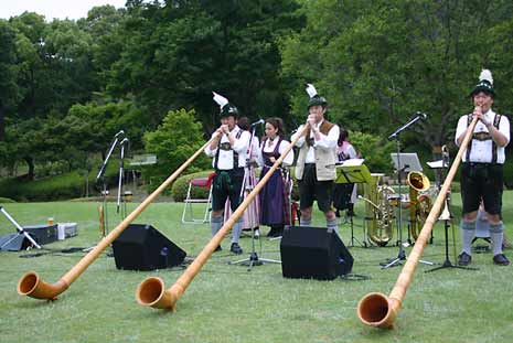 ドイツ民族音楽と和太鼓のひととき