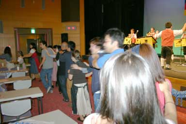 ドイツリンク京都オクトーバーフェスト2010/ムカデ行進