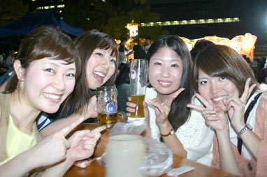 オオサカオクトーバーフェスト2013／ビール女子も乾杯！