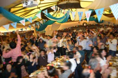 オクトーバーフェスト in 大阪 2013/会場の盛り上がり