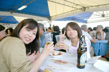 フリューリングスフェストin蔵の街2014/ビール女子どうし乾杯!