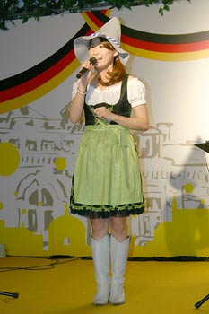 ジャーマンビアフェスティバル2014/司会の翔子おねーさん