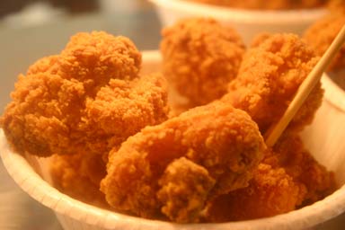 高知オクトーバーフェスト2014/お手軽に軽食フライドチキンも